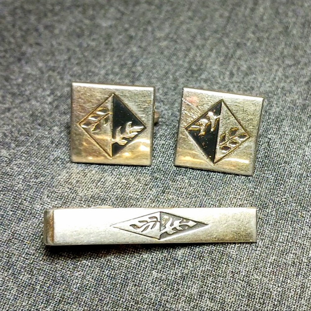 Vintage Swank Cufflinks And Tiebar Set - image 1